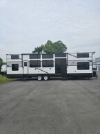 Thumbnail Photo 2 for New 2025 JAYCO Jay Flight