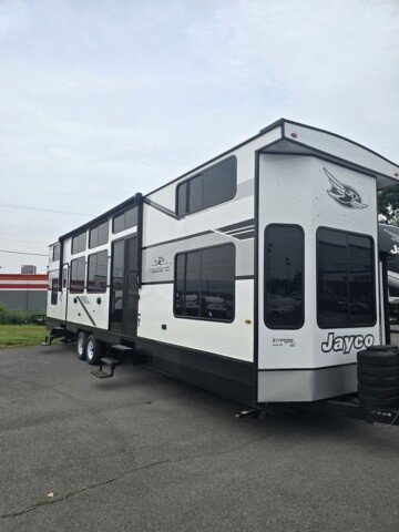 New 2025 JAYCO Jay Flight