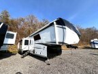 Thumbnail Photo 2 for New 2025 JAYCO Pinnacle