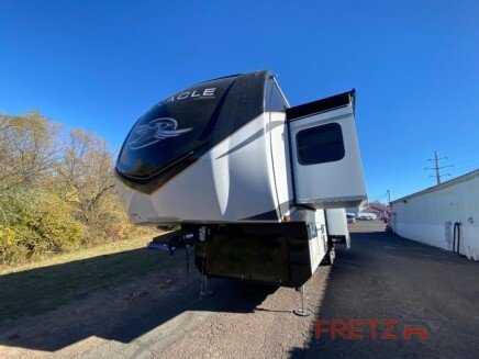 Photo 1 for New 2025 JAYCO Pinnacle