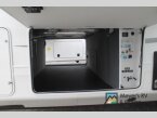 Thumbnail Photo 5 for New 2025 JAYCO Pinnacle