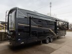 Thumbnail Photo 2 for 2025 JAYCO Pinnacle