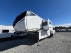 Thumbnail Photo 5 for New 2025 JAYCO Pinnacle