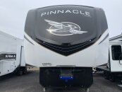 New 2025 JAYCO Pinnacle