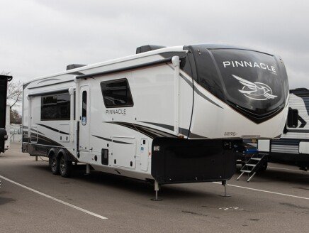 Photo 1 for 2025 JAYCO Pinnacle