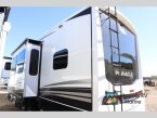 Thumbnail Photo 3 for New 2025 JAYCO Pinnacle