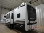 Thumbnail Photo 3 for New 2025 JAYCO Pinnacle