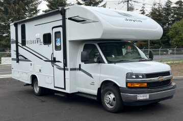 New 2025 JAYCO Redhawk