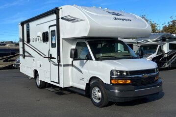 New 2025 JAYCO Redhawk