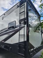 Thumbnail Photo 5 for New 2025 JAYCO Seismic