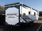 Thumbnail Photo 2 for 2025 JAYCO Seismic