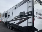 Thumbnail Photo 4 for New 2025 JAYCO Seismic