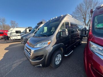 New 2025 JAYCO Swift