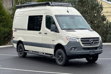 New 2025 JAYCO Terrain 19Y