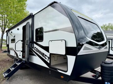 New 2025 KZ Connect C241RLK