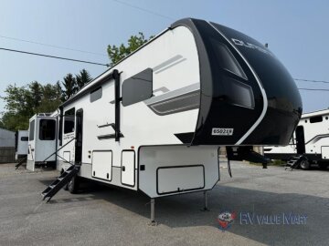 New 2025 KZ Durango D326RLT