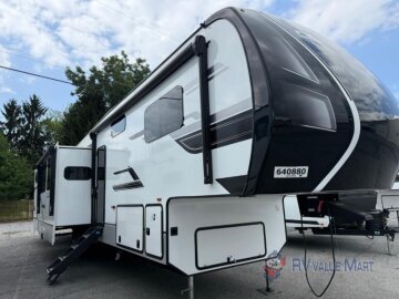 New 2025 KZ Durango