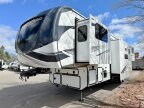 Thumbnail Photo 2 for New 2025 KZ Durango