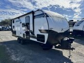 New 2025 KZ Stratus