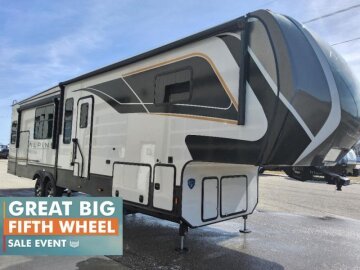 New 2025 Keystone Alpine