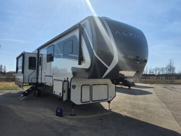 New 2025 Keystone Avalanche