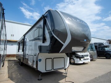 2025 Keystone Avalanche 390DS