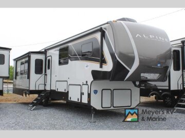 New 2025 Keystone Avalanche