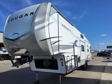New 2025 Keystone Cougar