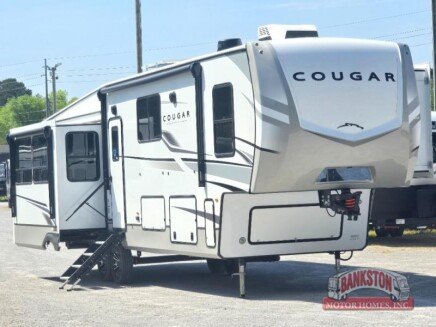 Photo 1 for New 2025 Keystone Cougar