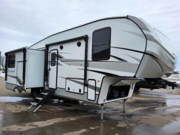 New 2025 Keystone Cougar