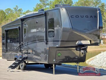 New 2025 Keystone Cougar