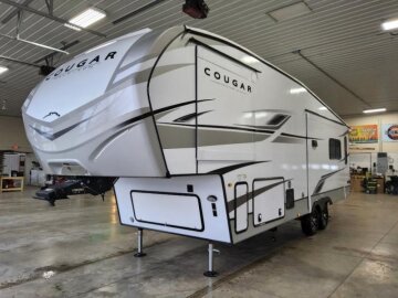 New 2025 Keystone Cougar