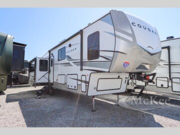 New 2025 Keystone Cougar