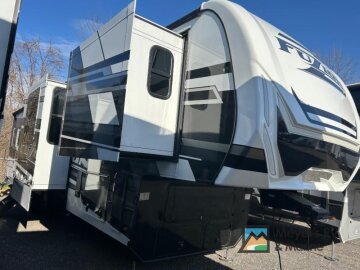 New 2025 Keystone Fuzion
