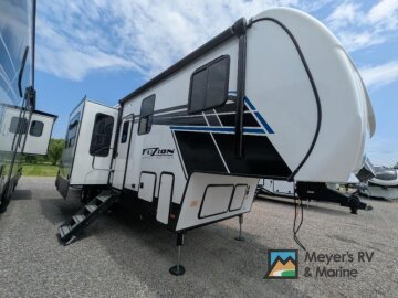 New 2025 Keystone Fuzion