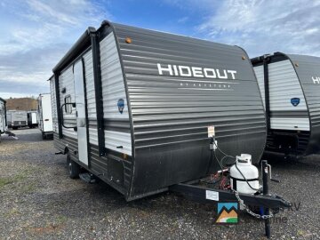 New 2025 Keystone Hideout