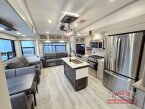 Thumbnail Photo 6 for New 2025 Keystone Montana 295RL