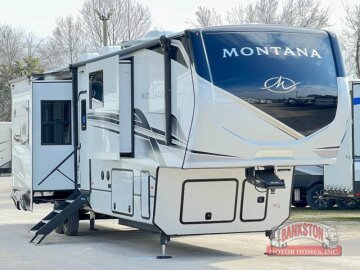 New 2025 Keystone Montana
