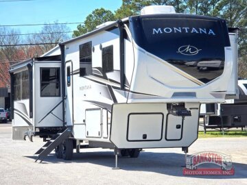 New 2025 Keystone Montana