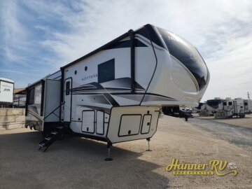New 2025 Keystone Montana