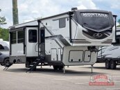New 2025 Keystone Montana