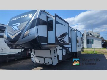 2025 Keystone Raptor 352