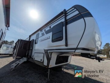 New 2025 Keystone Sprinter