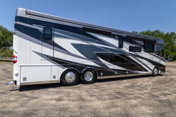 2025 Newmar London Aire