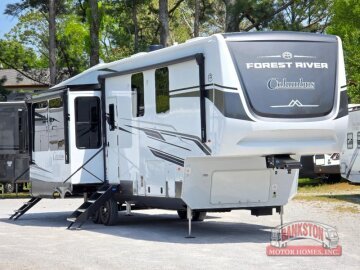 New 2025 Palomino Columbus