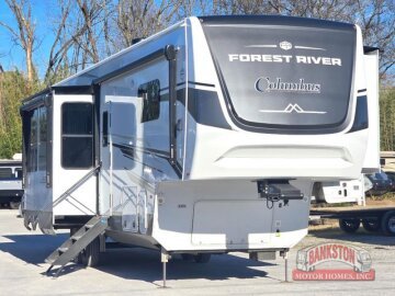 New 2025 Palomino Columbus