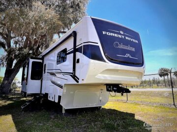 New 2025 Palomino Columbus