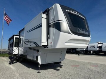 New 2025 Palomino Columbus