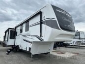 New 2025 Palomino Columbus