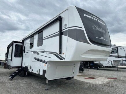 Photo 1 for New 2025 Palomino Columbus